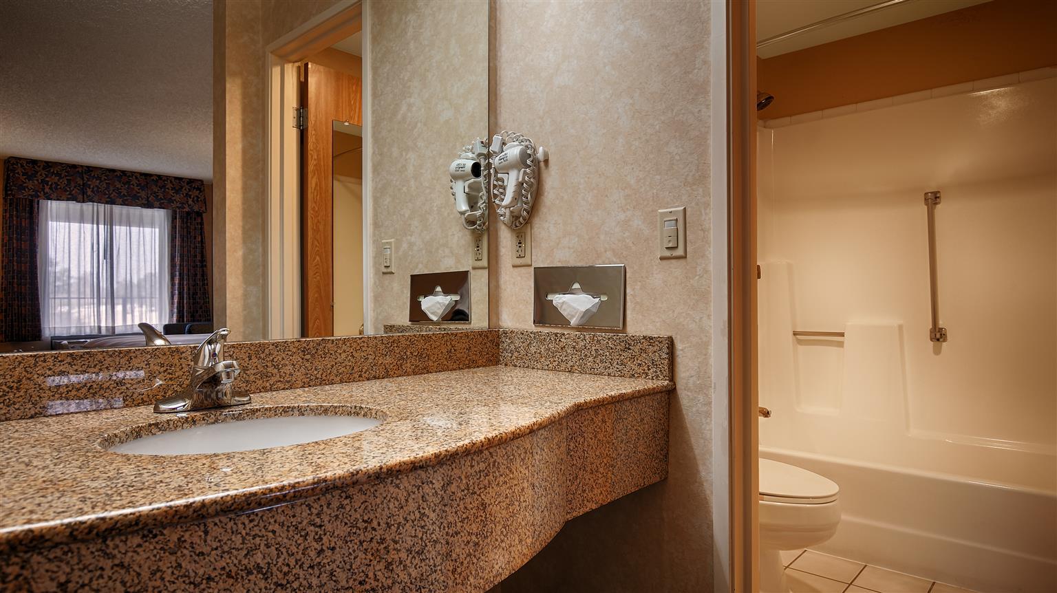 Hotel Quality North I-17 3*