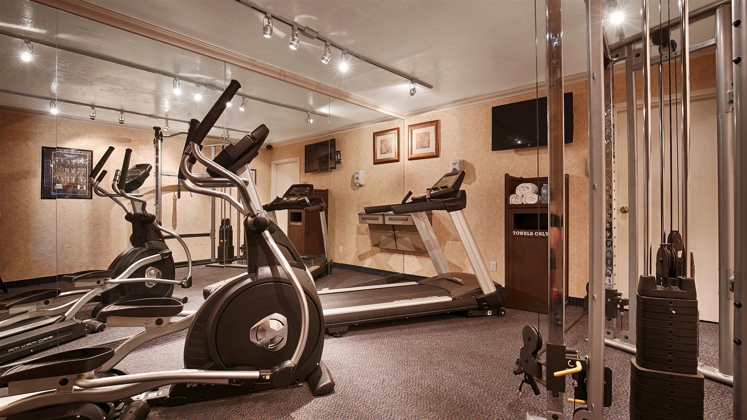 Western Innsuites & 3* Phoenix