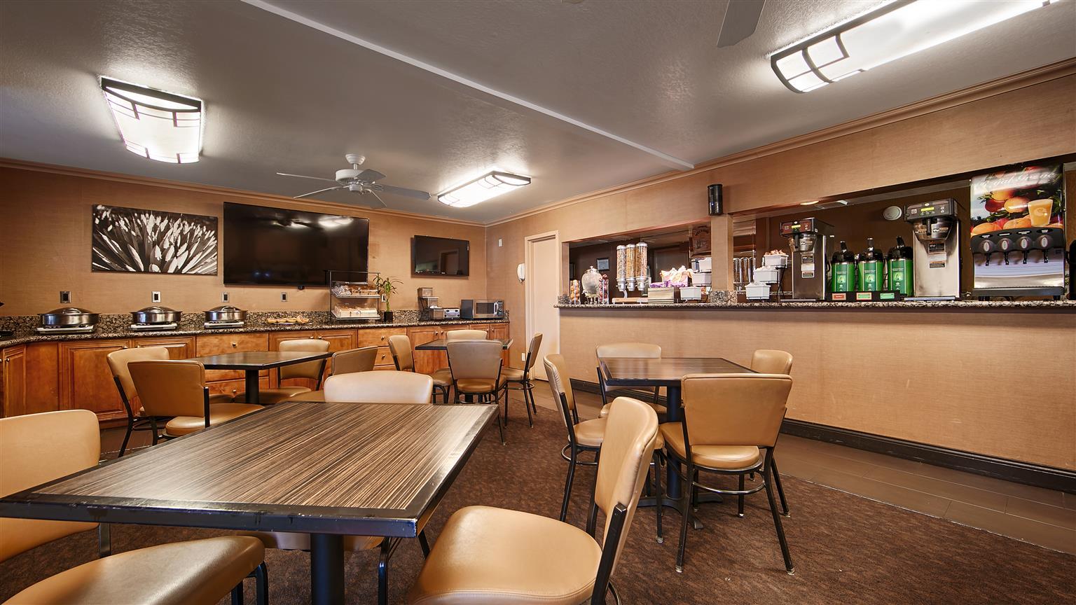 Hotel Western Innsuites & Phoenix