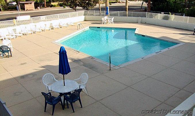 Hotel 6-phoenix, Az - East
