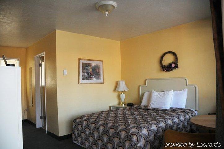 Travelers - Motel Phoenix
