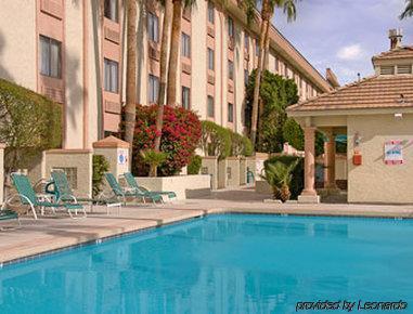 North 3* Phoenix
