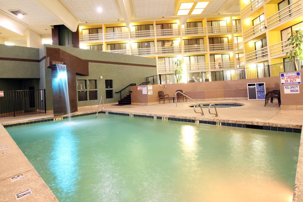Hotel Four Points By Sheraton North 3*