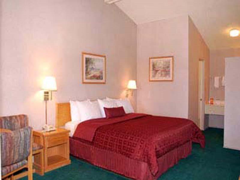 Hotel Howard Johnson By Wyndham Airport/downtown Area