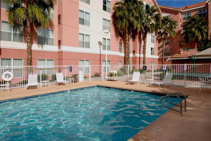 Mainstay North 3* Phoenix