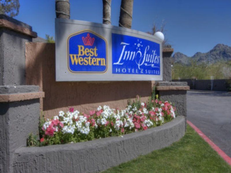 Western Innsuites & Hotel Phoenix