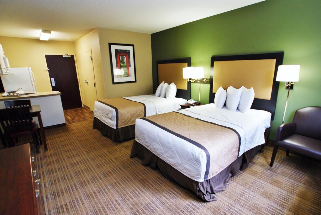 Extended America Select - - Deer Valley Phoenix