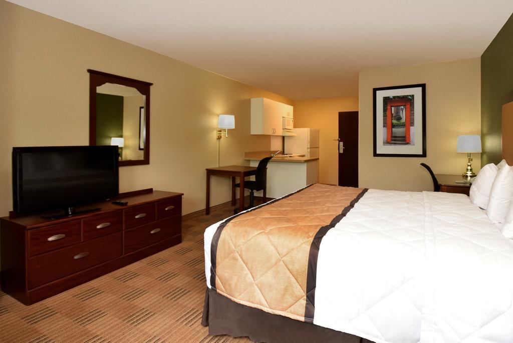Extended America Select - - Deer Valley Phoenix