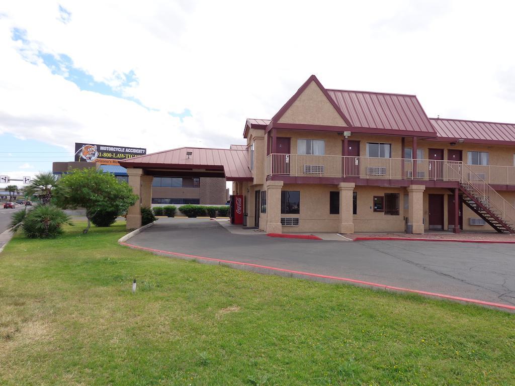 Knights At N Black Canyon Hwy Motel