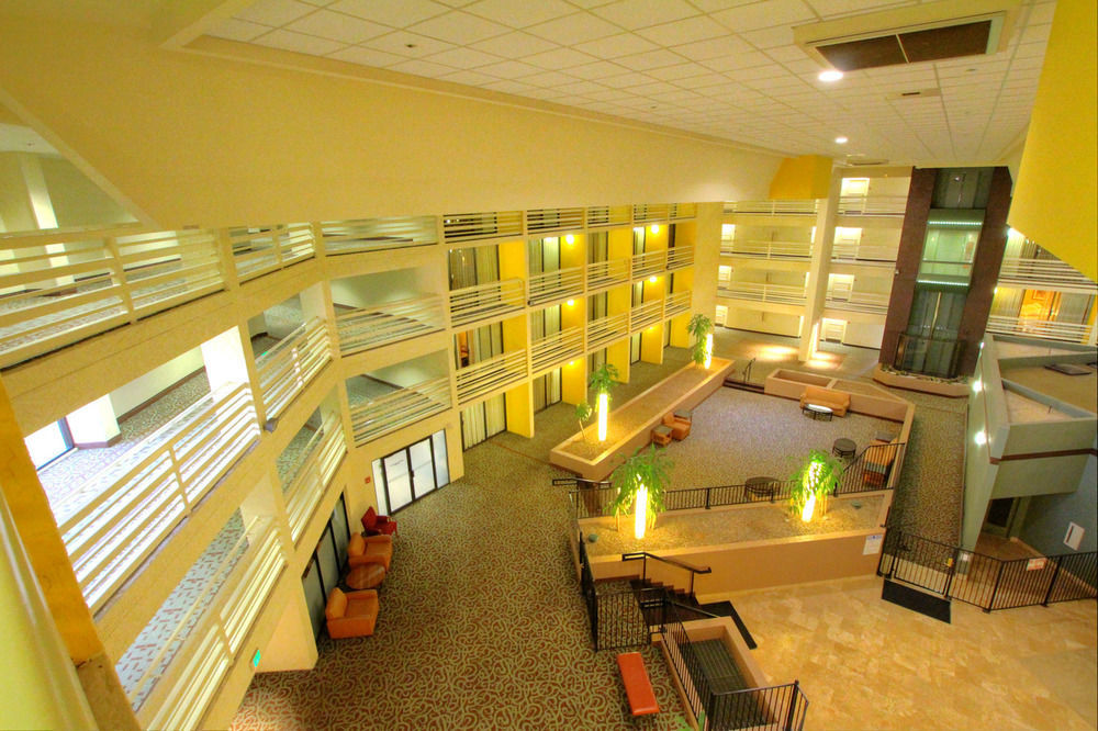 Hotel Four Points By Sheraton North 3*