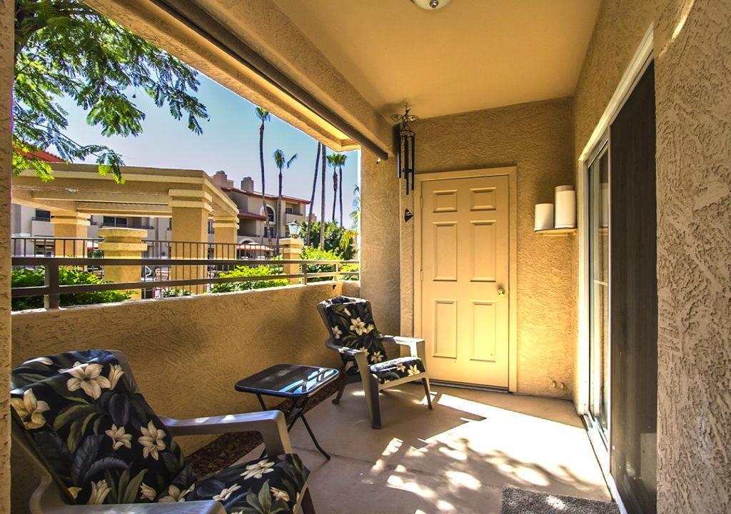 Poolside To 1 Of 3 Pool-spa Complexes, Heated & Open 24/7/365!