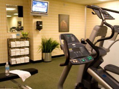 Courtyard By Marriott North Hotel
