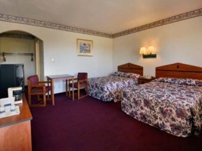Days By Wyndham Airport - Hotel 2*