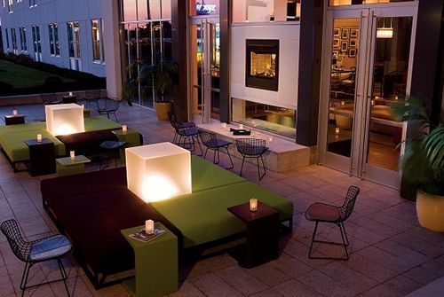 Aloft Airport Hotel 3*