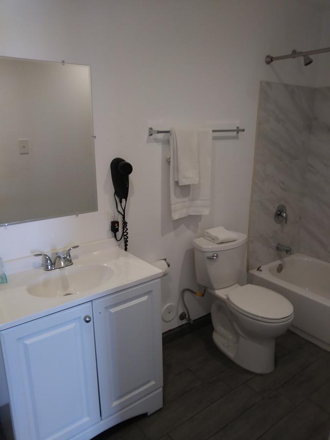 Western Airport/downtown Hotel *