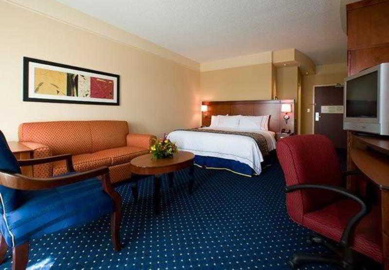Courtyard North / Happy Valley 3*