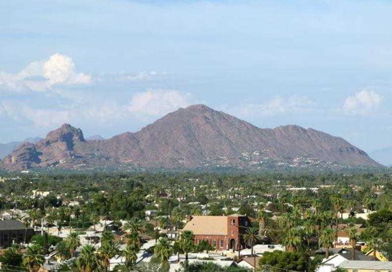 Courtyard North / Happy Valley 3* Phoenix