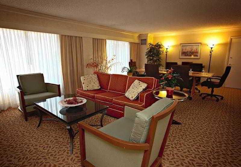 Marriott Airport Hotel