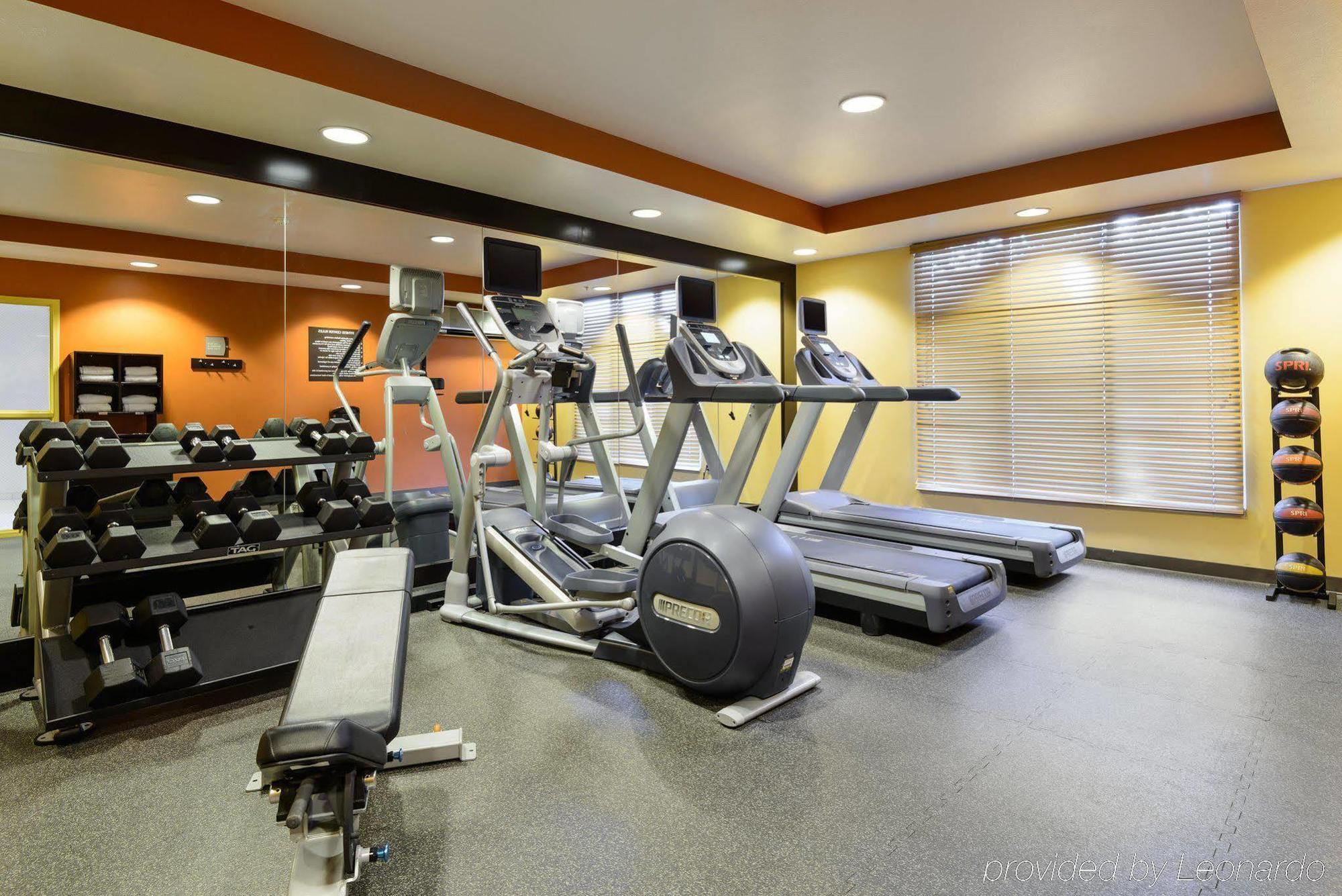 Mainstay North Hotel 3*