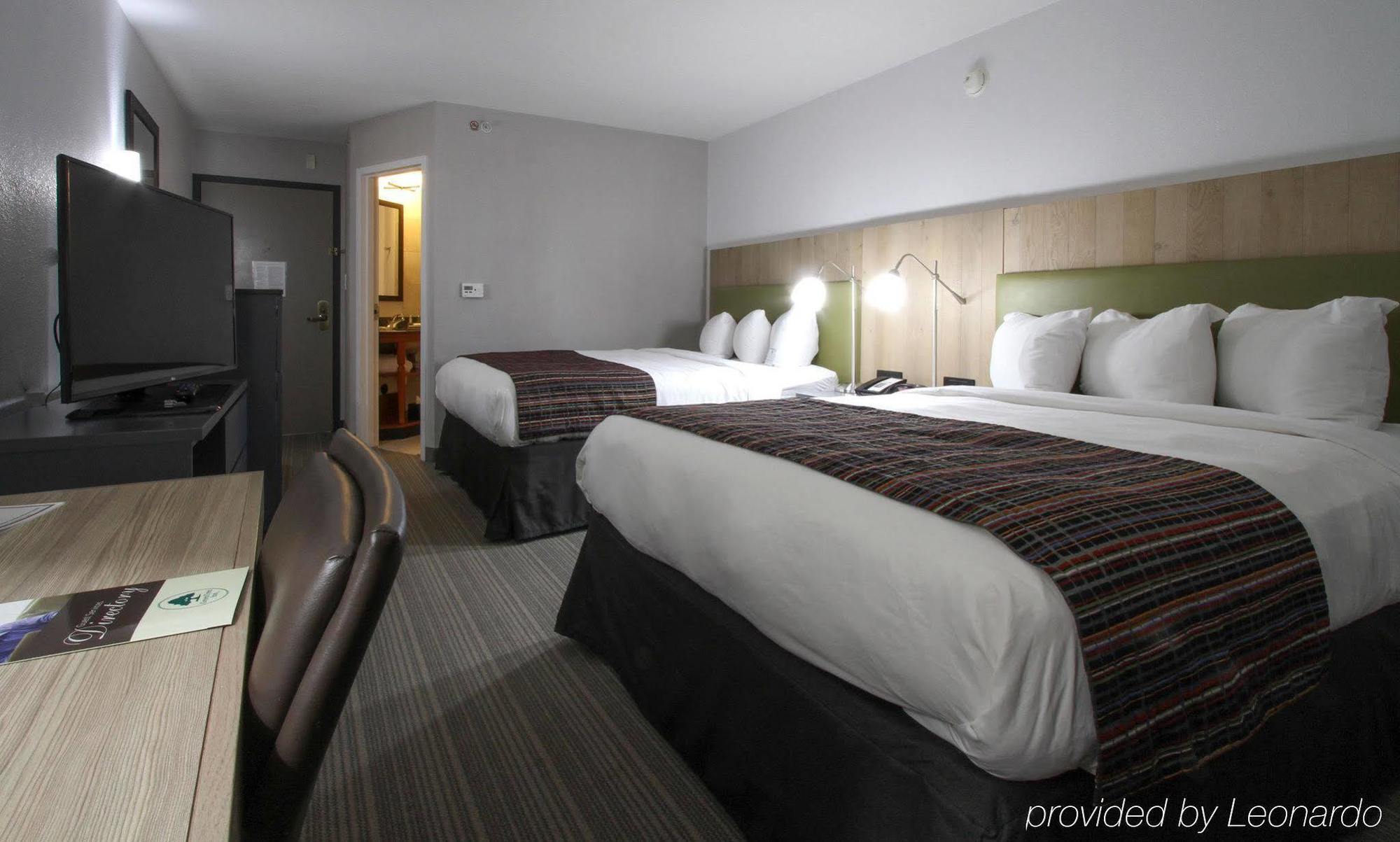 Greentree & Sky Harbor 3*
