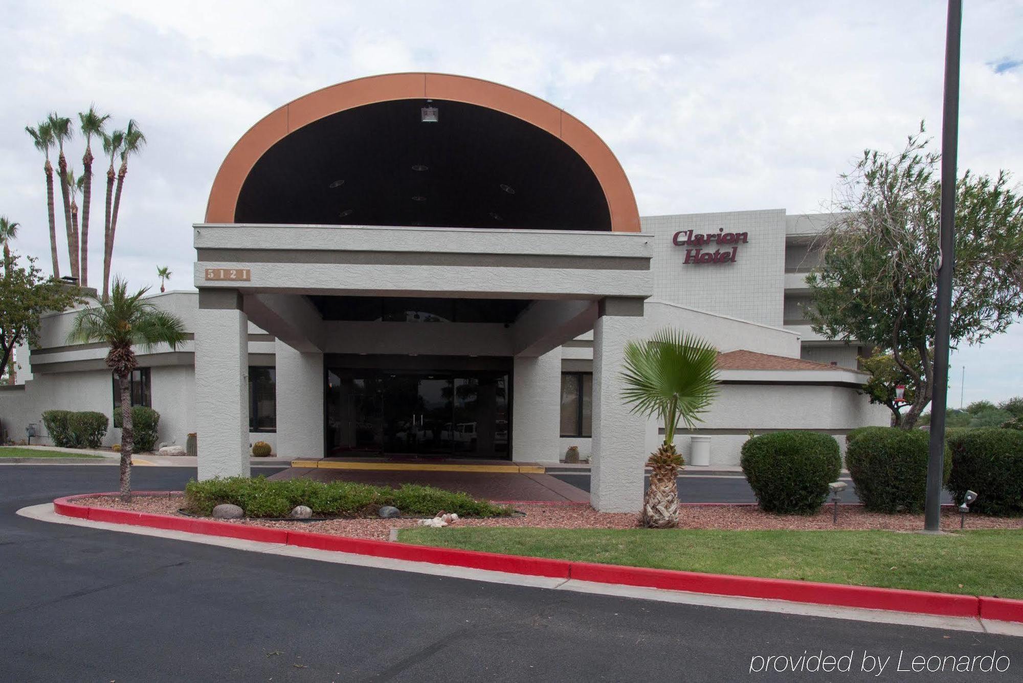 Quality Airport Hotel 3*