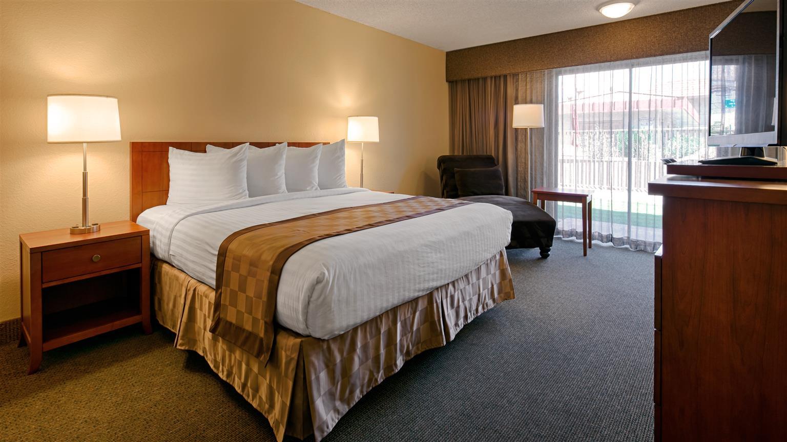 Western Airport 3*