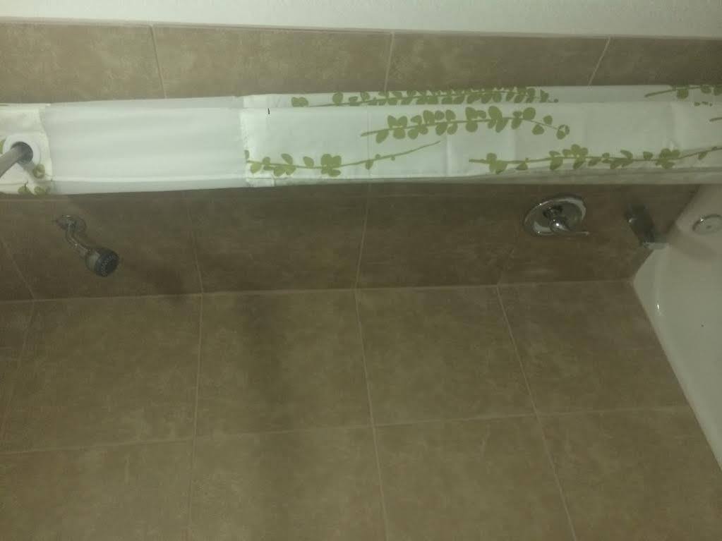 Western Airport/downtown Hotel *