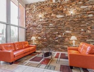 Hotel Howard Johnson By Wyndham Airport/downtown Area