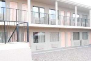 Rodeway North I-17 Hotel