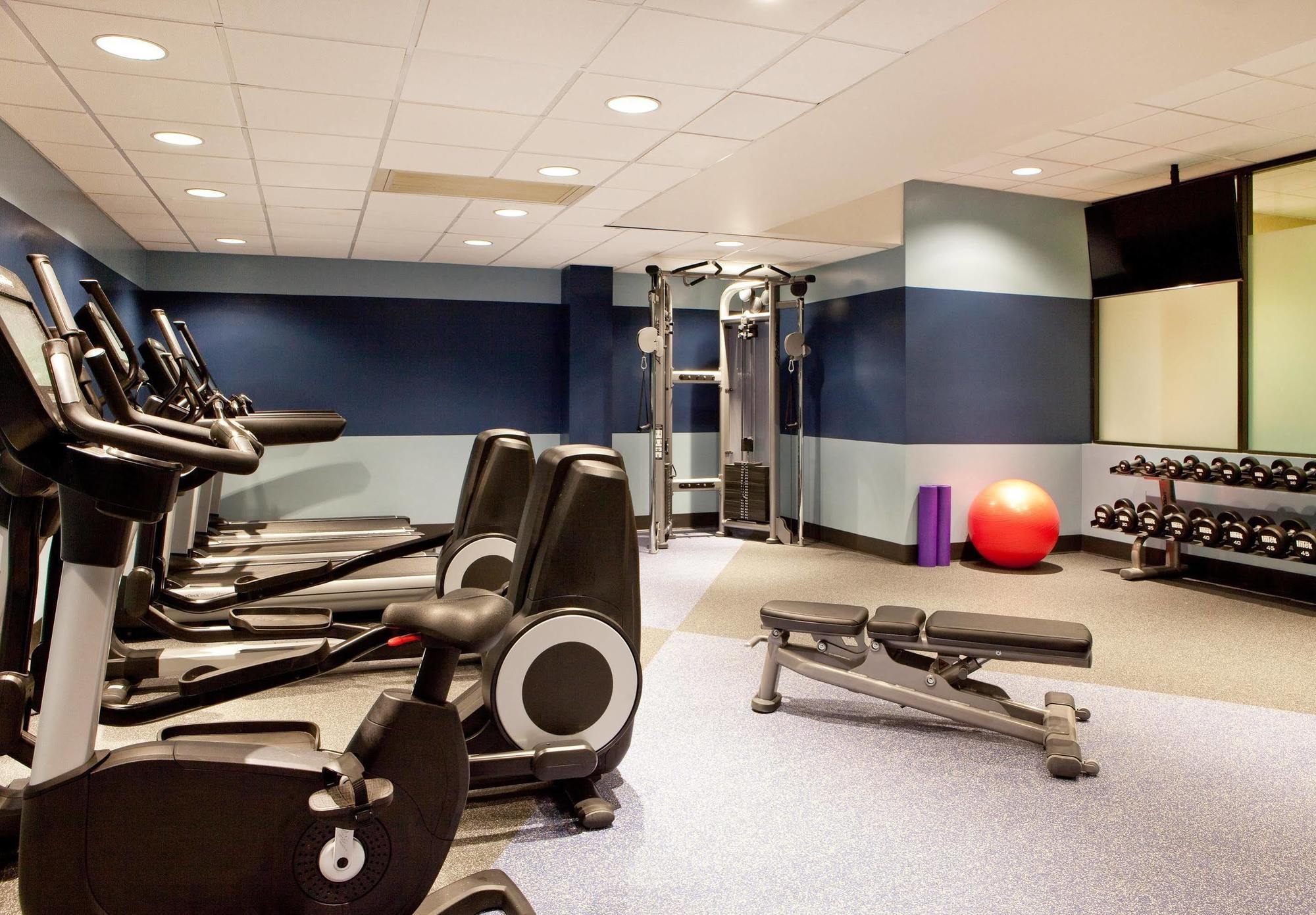 Four Points By Sheraton North Hotel 3*
