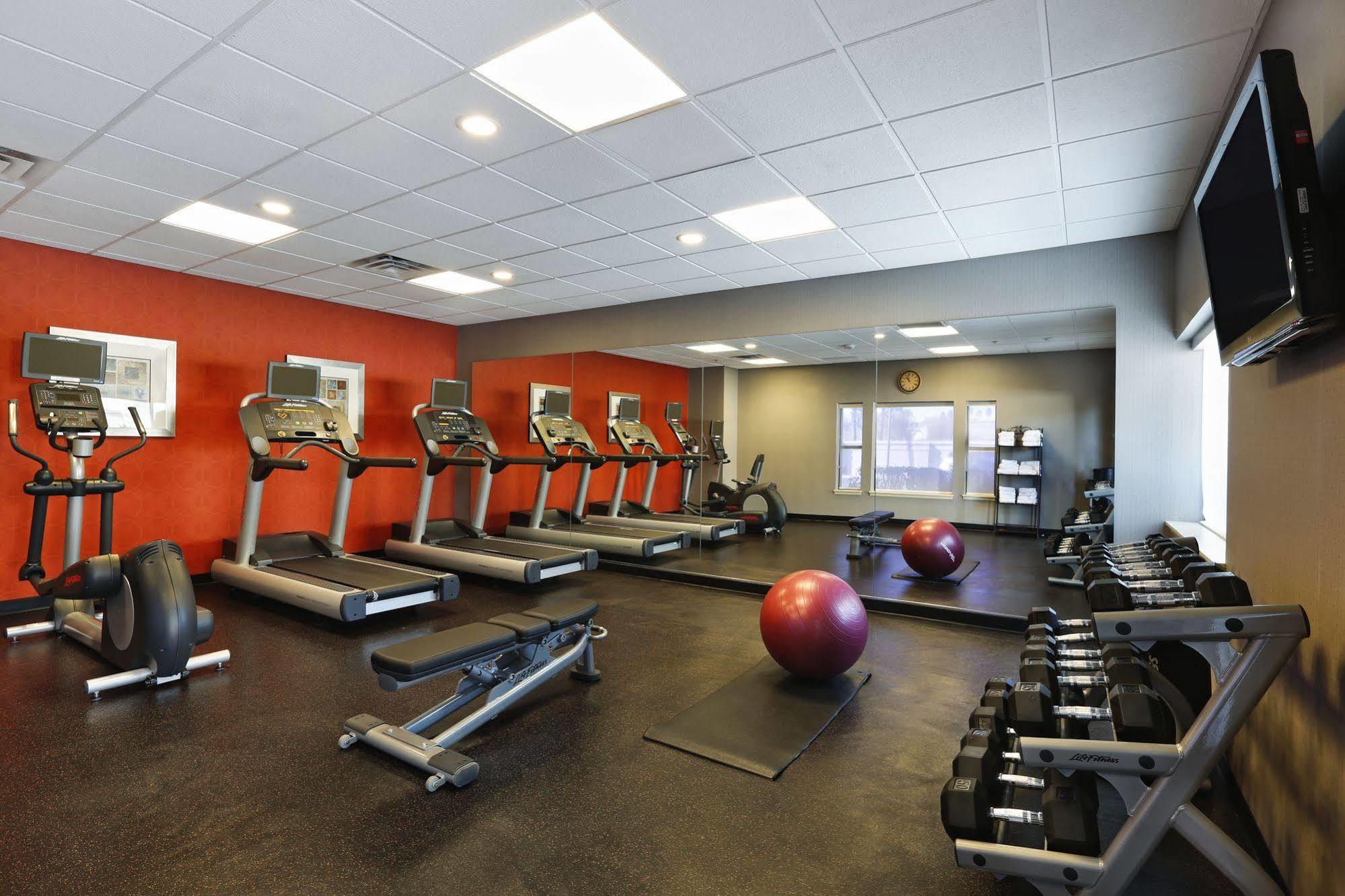 Residence Inn Phoenix Hotel