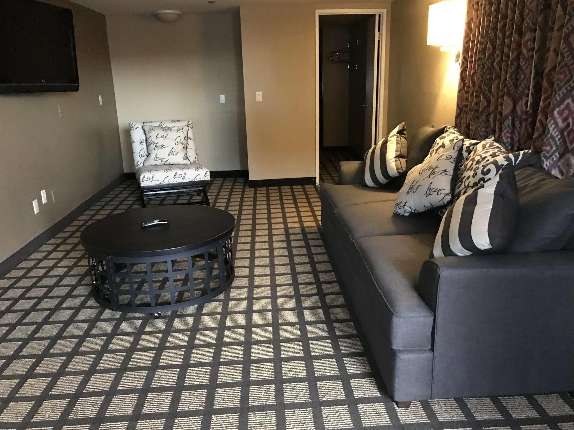 Motel Travelers - Phoenix