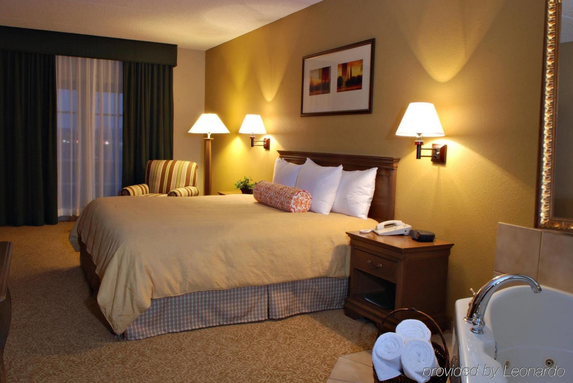Country & Deer Valley Hotel 3*