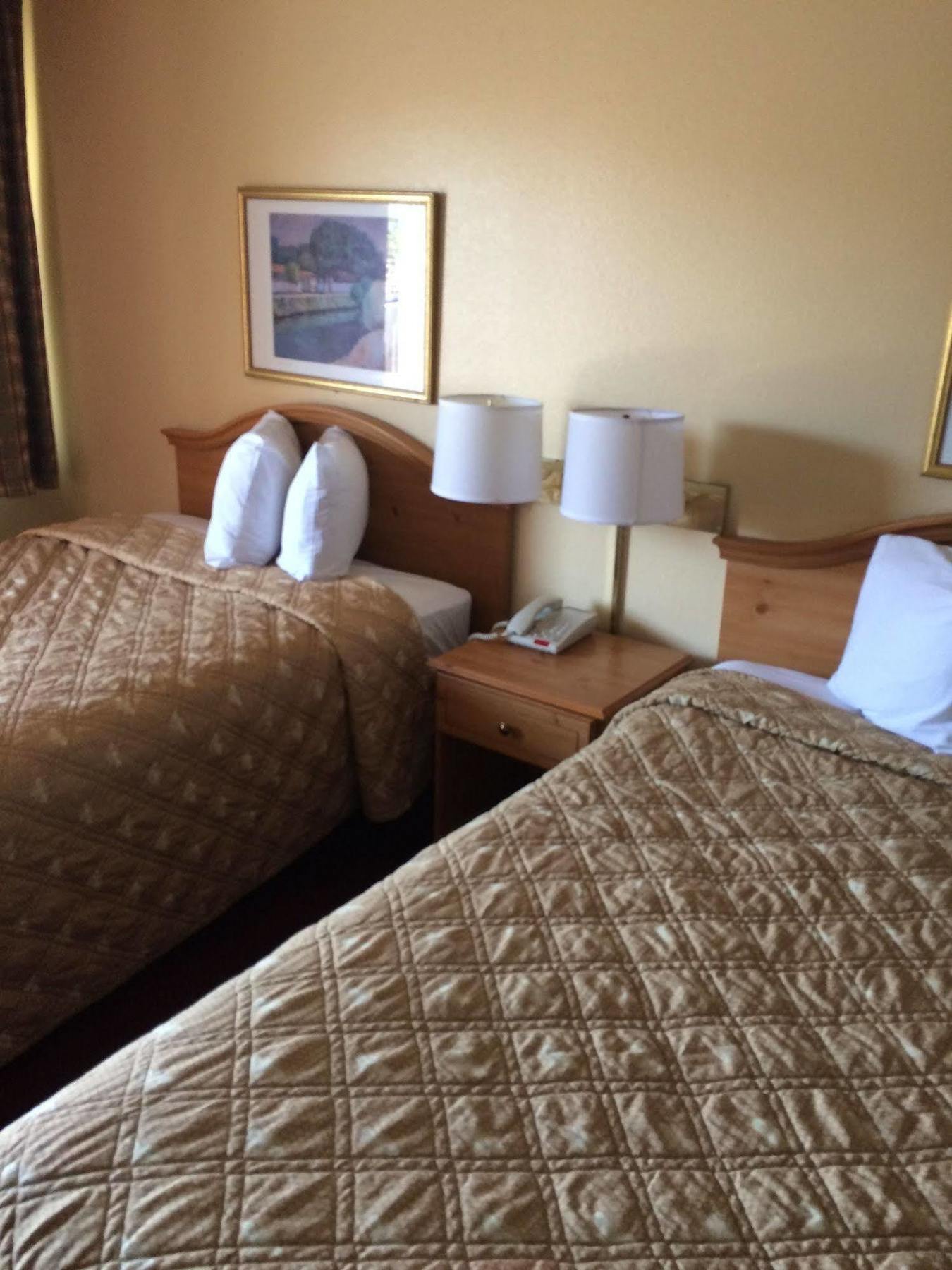 Motel Hometowne By Red Roof - Dunlap Ave Phoenix