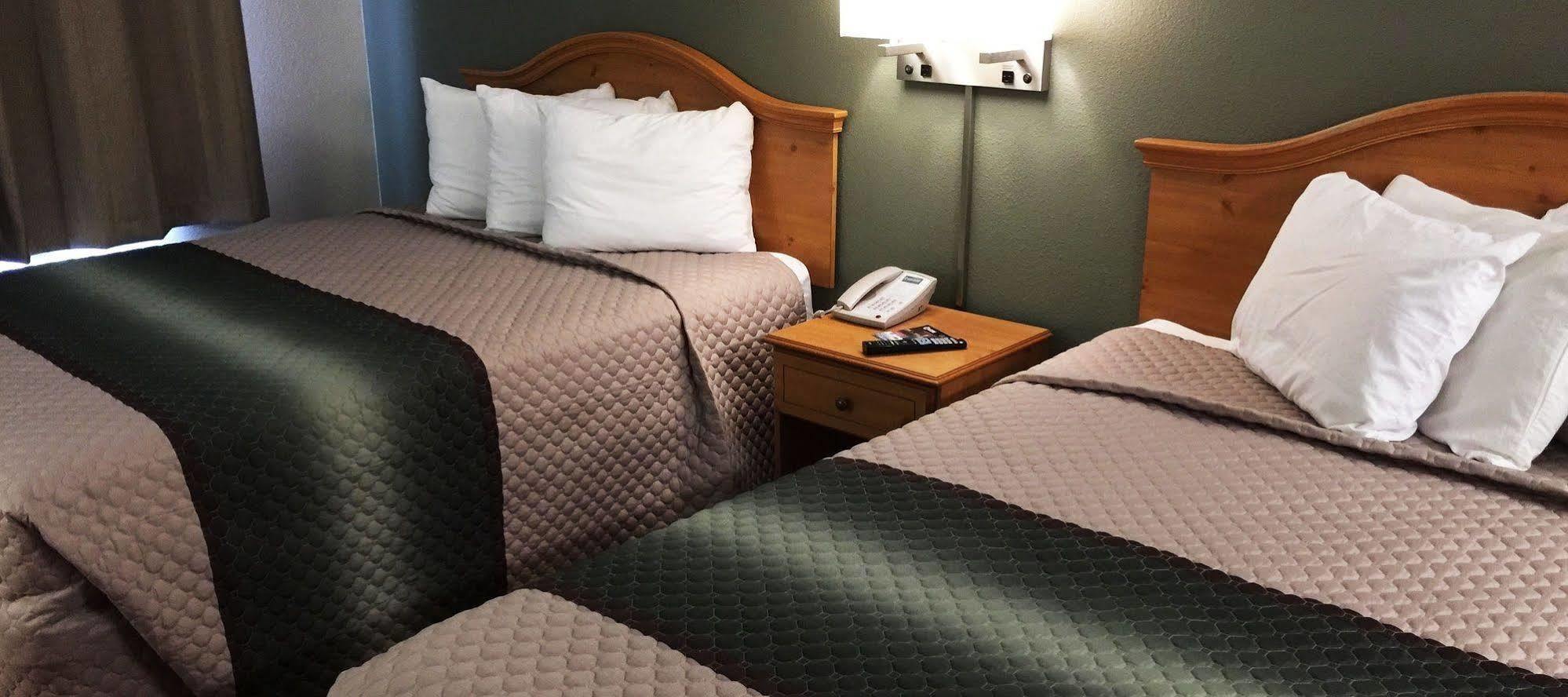 Hometowne By Red Roof - Black Canyon Highway Motel Phoenix