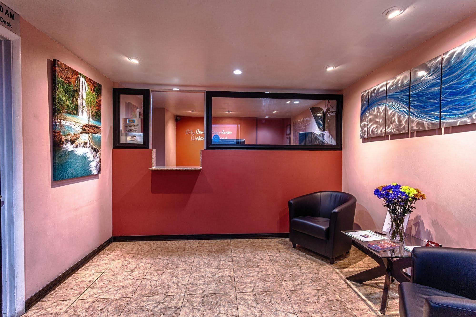 Center Downtown Motel