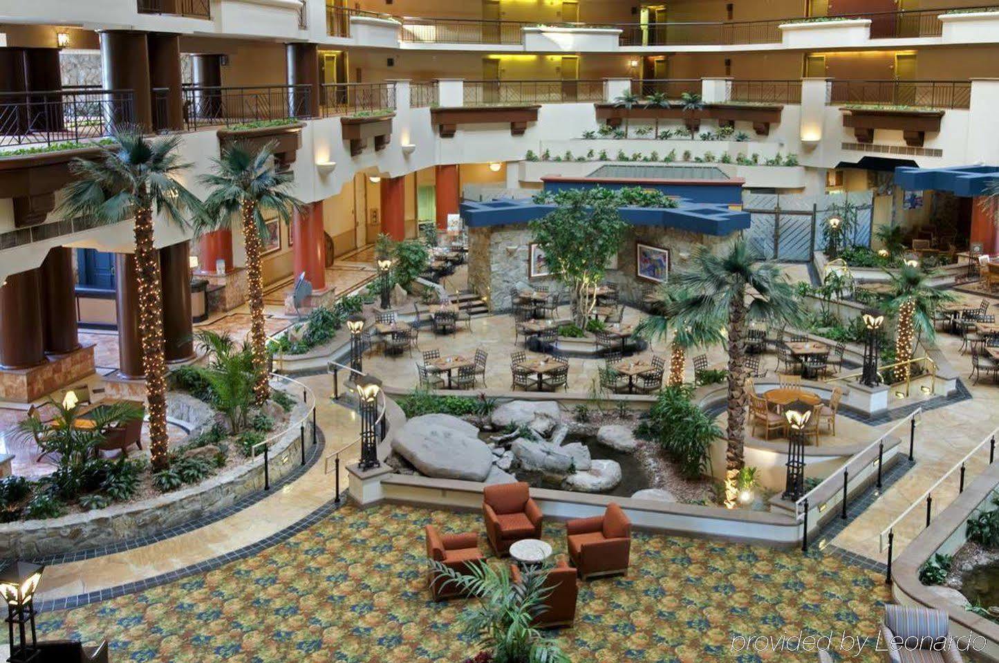 Hotel Embassy By Hilton Downtown North