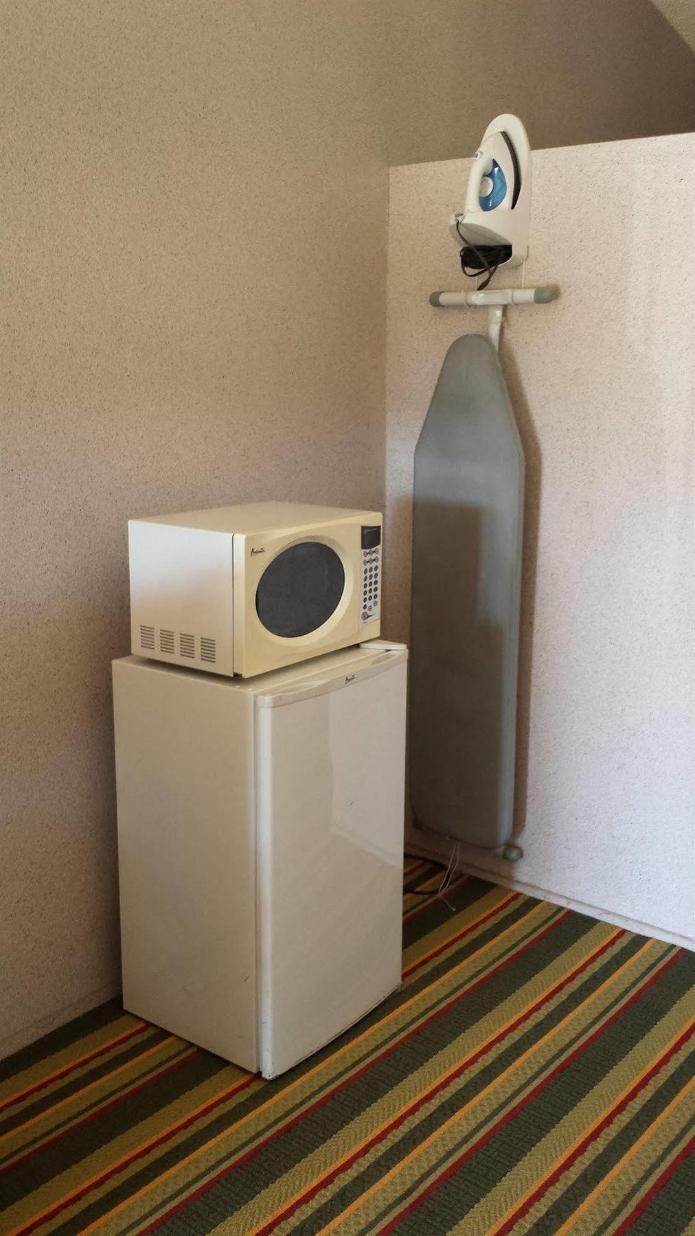 Hotel Howard Johnson By Wyndham Airport/downtown Area 2*