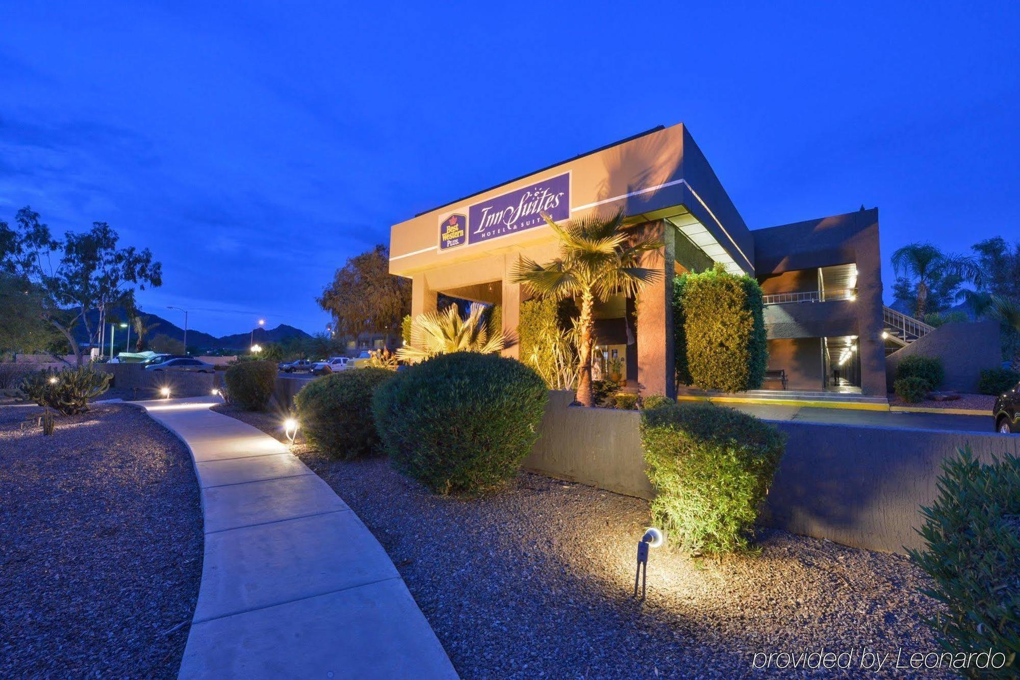 Hotel Western Innsuites & Phoenix