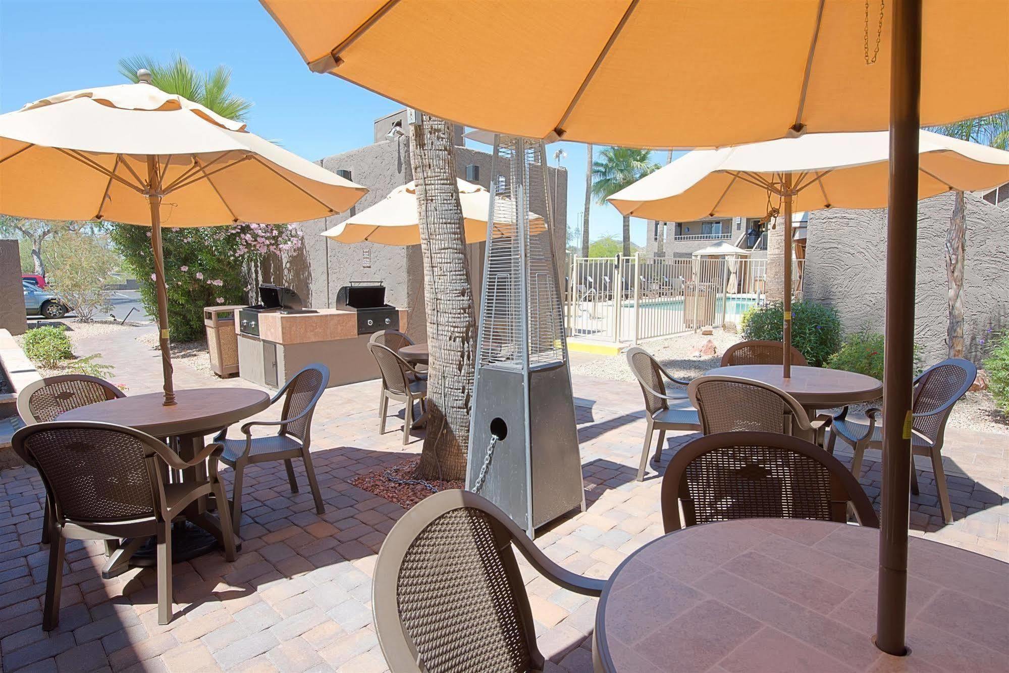 Western Innsuites &