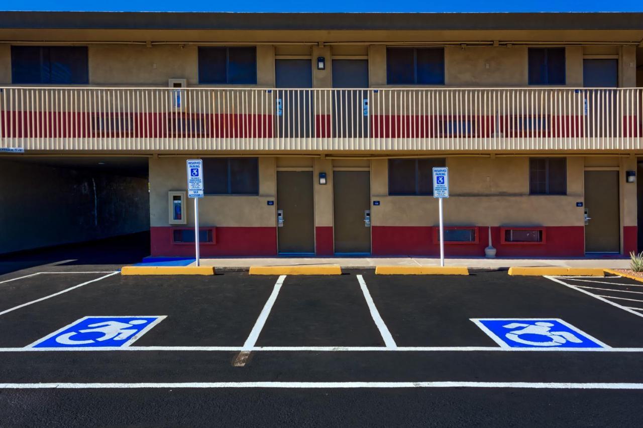 Motel Center Downtown 2*
