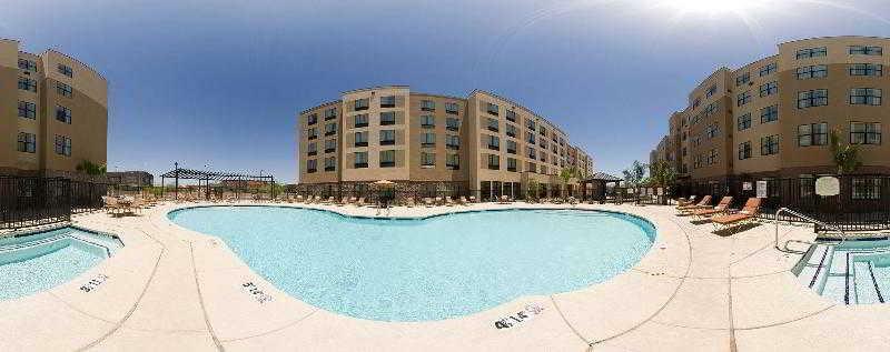 Courtyard North / Happy Valley Hotel