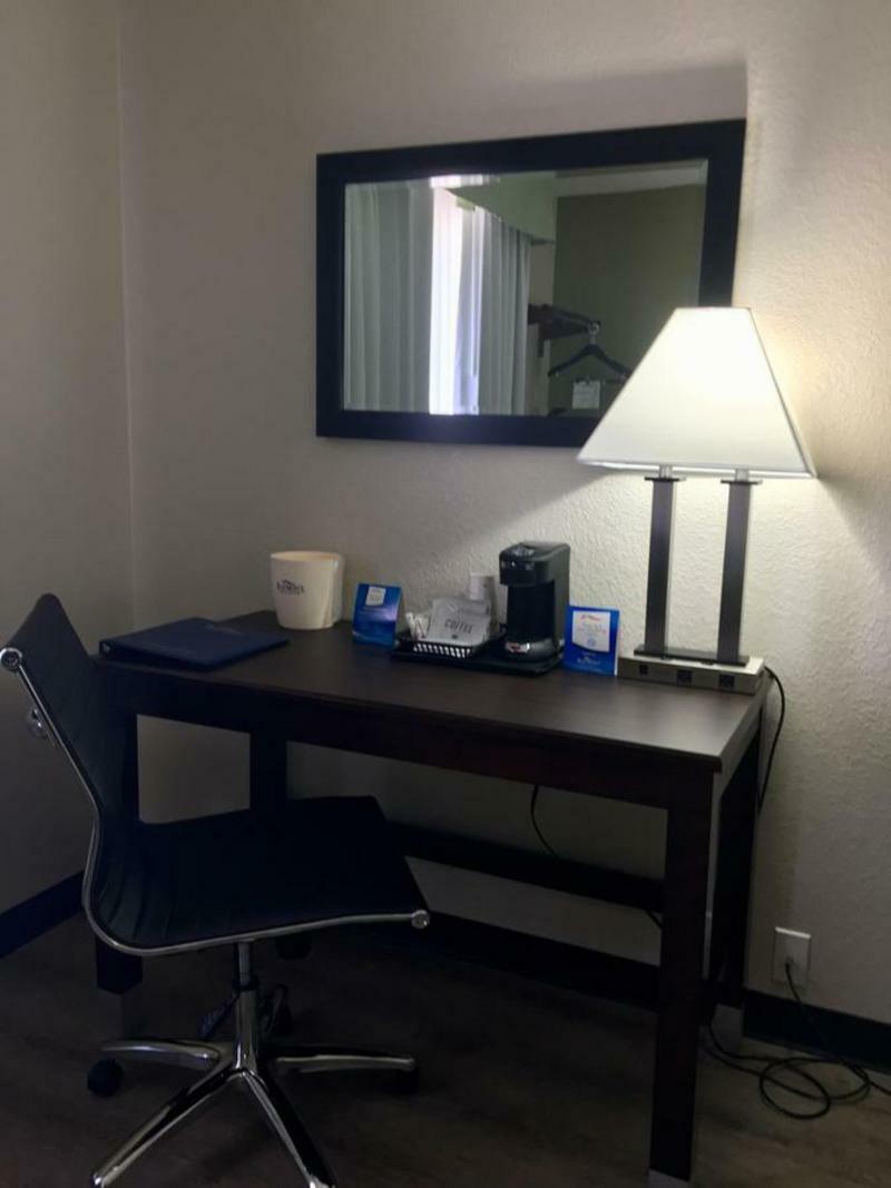 Baymont By Wyndham I-10 Near 51st Ave Phoenix