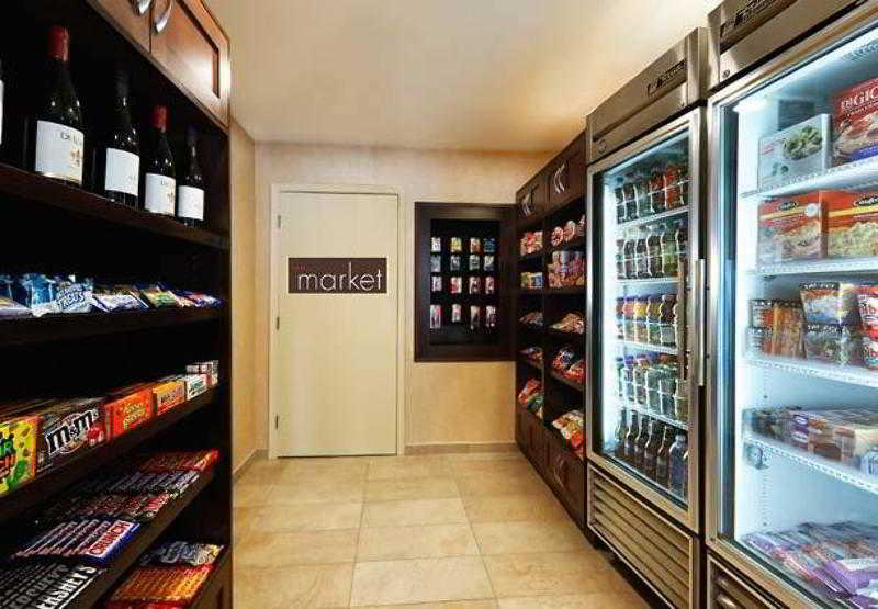 Residence Inn Phoenix Hotel 3*