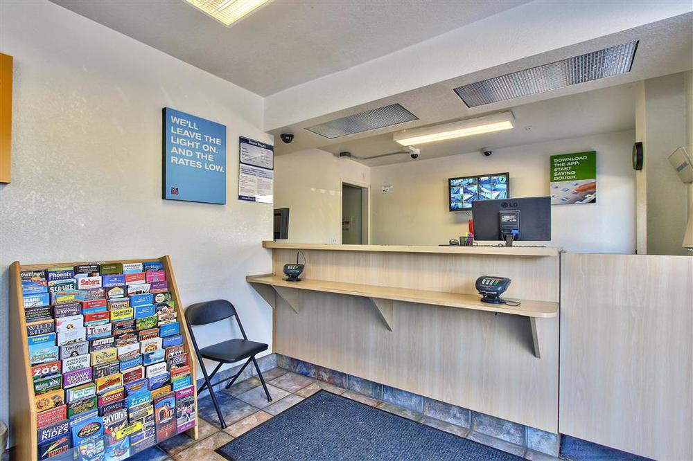 6-phoenix, Az - East Hotel 2*