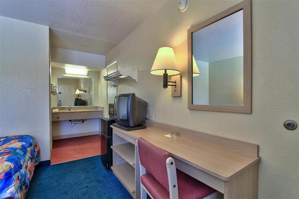 6-phoenix, Az - East Hotel