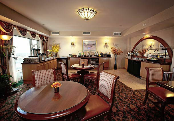 Marriott Airport Hotel 4*