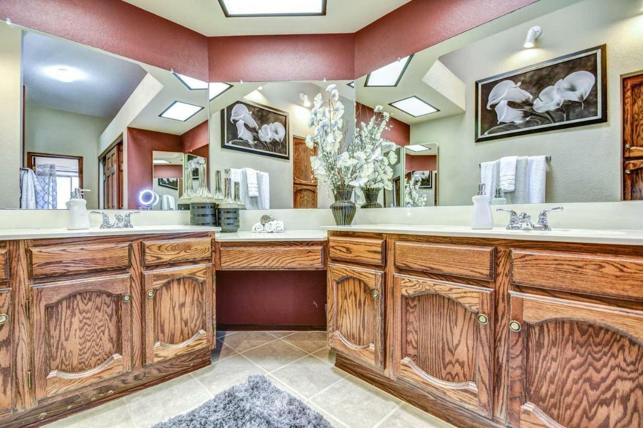 Casa de férias Tatum Villa-pool - Hot Tub - Living - Golf -scottsdale *