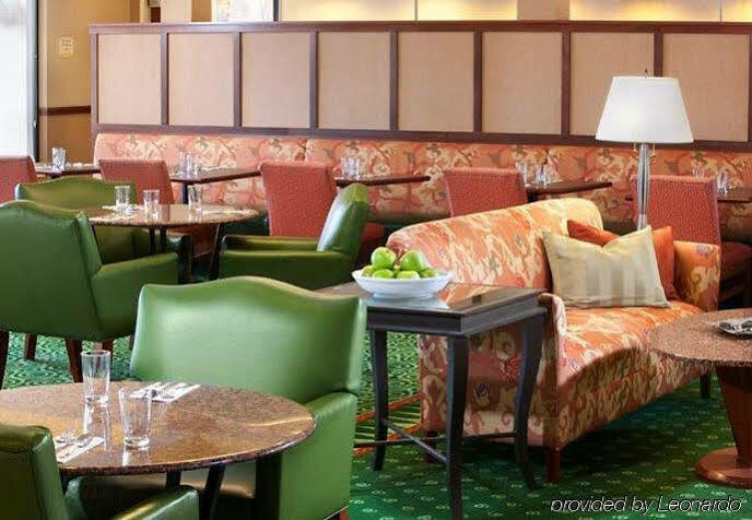 Courtyard By Marriott North Hotel 3*
