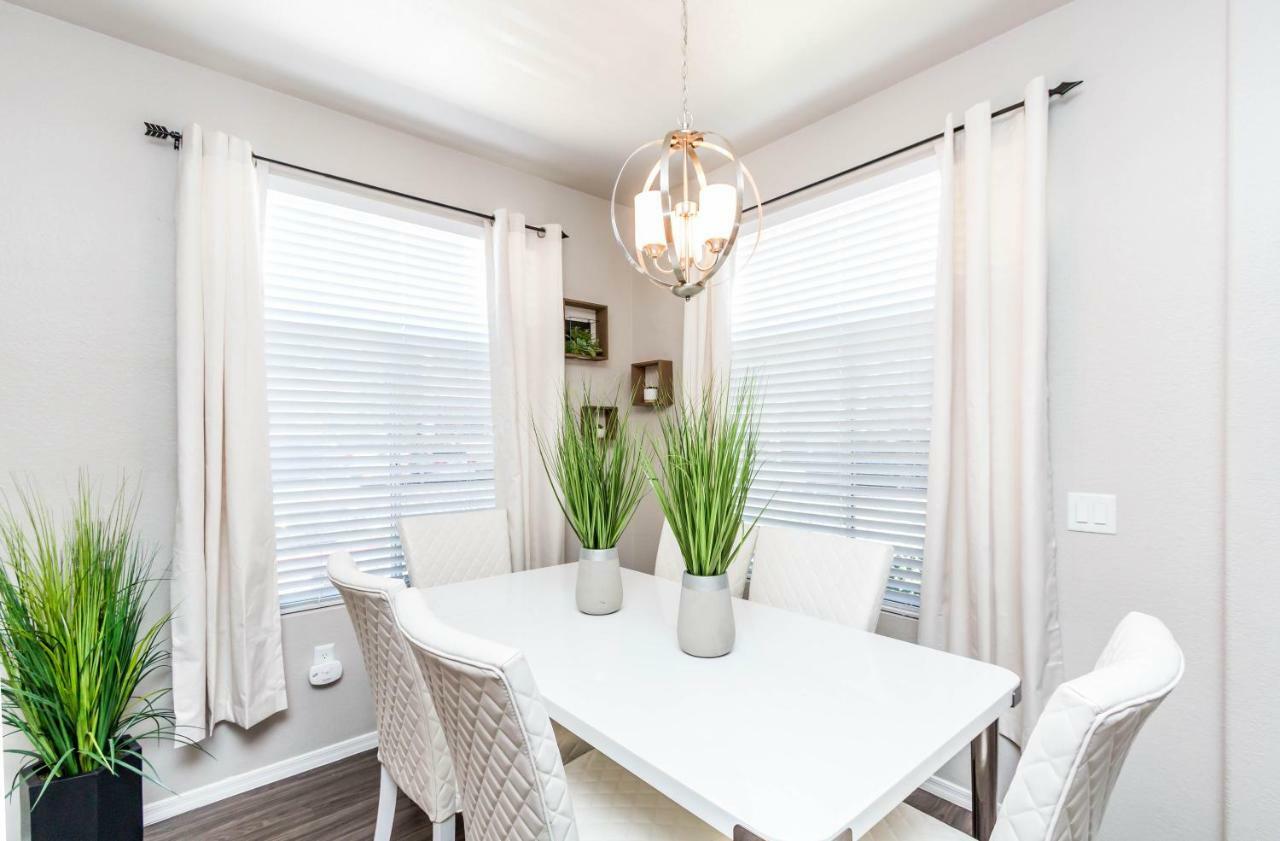 3 Bedroom - Tpc Golf, Shopping & Dining 3 Miles With Parking -1025 Holiday home